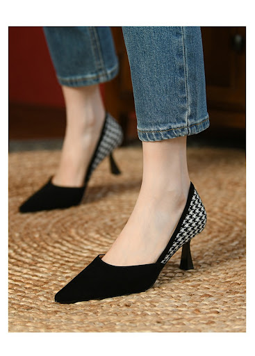 Title 7, Shallow Mouth Niche French Single Shoe with Sma...