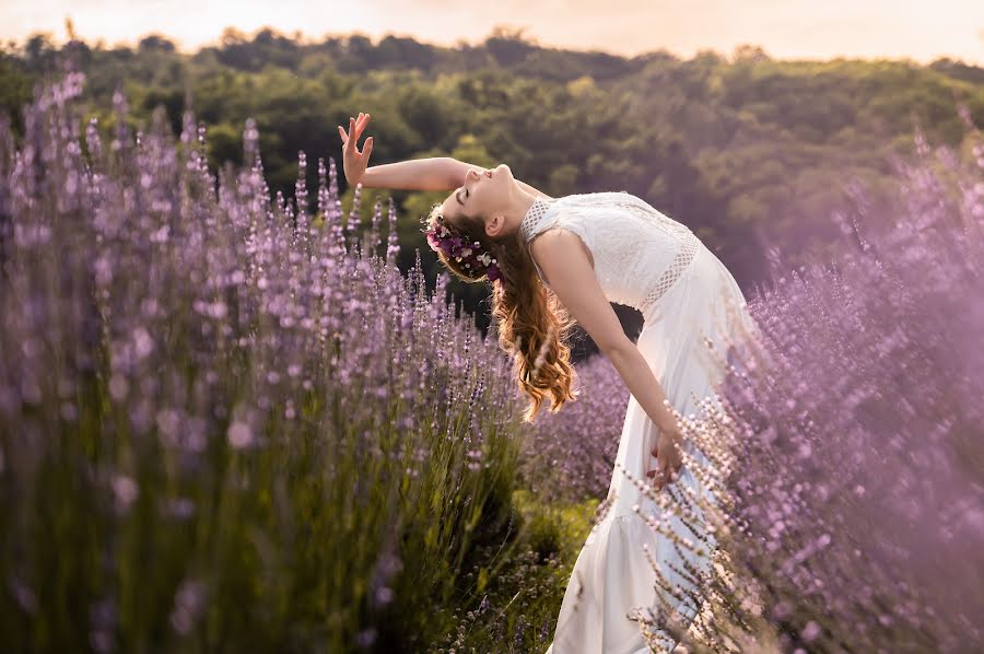 Fotógrafo de casamento Diana Oravecz (oraveczdia). Foto de 17 de julho 2023