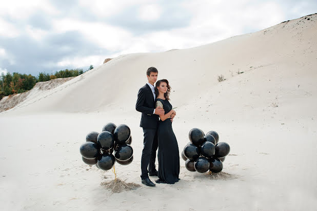 Fotógrafo de casamento Natalya Zderzhikova (zderzhikova). Foto de 17 de junho 2017