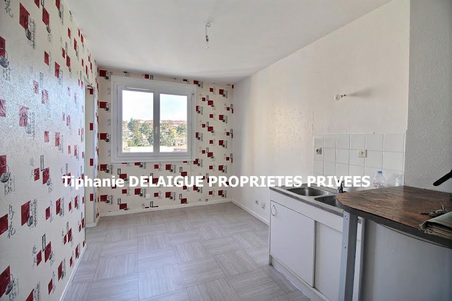 Vente appartement 4 pièces 66.5 m² à Saint-Jean-Bonnefonds (42650), 125 000 €