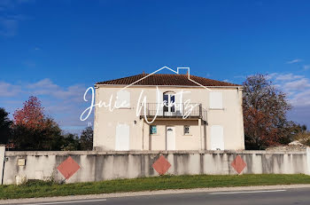 maison à Saint-Genis-de-Saintonge (17)