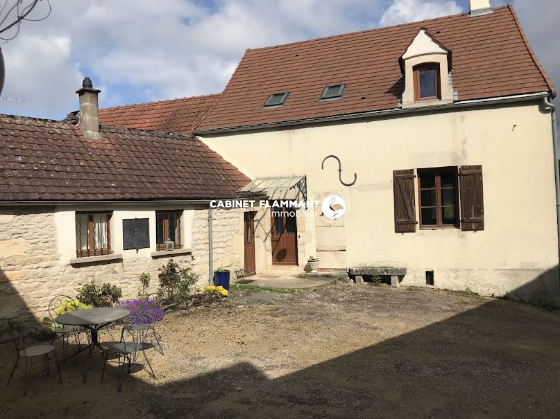 Vente maison 7 pièces 168 m² à Montbard (21500), 230 000 €