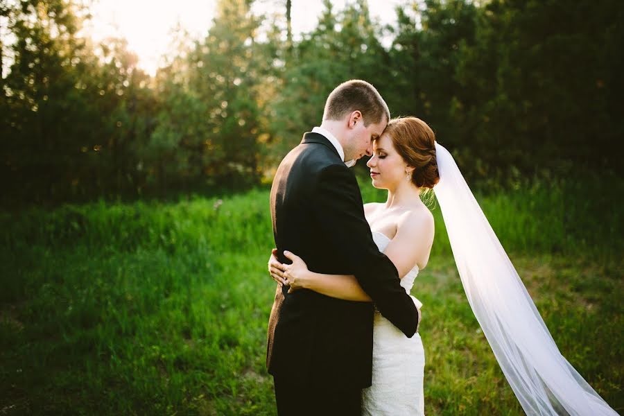 Fotografo di matrimoni Alissa Ferguson (alissaferguson). Foto del 3 marzo 2022