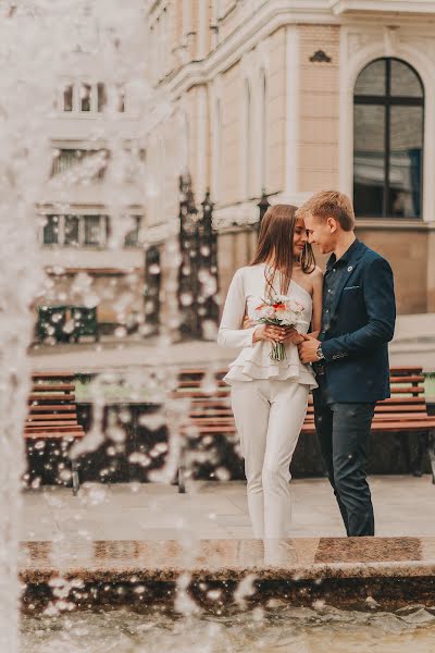 Fotografo di matrimoni Tatyana Nesterova (nesterovatn). Foto del 26 febbraio 2020