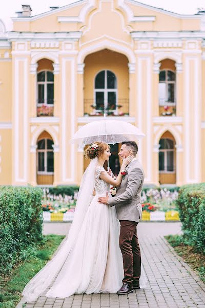 Jurufoto perkahwinan Anna Ostrovskaya (artday). Foto pada 7 Jun 2018