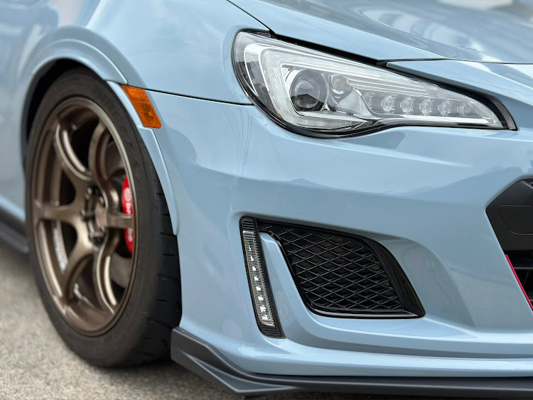 BRZのSTI sport・クールグレーカーキ・USパーツに関するカスタム事例の投稿画像3枚目