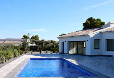 Villa with pool and terrace 2