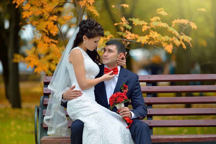 Wedding photographer Vladimir Gorbunov (vladigo). Photo of 28 September 2013