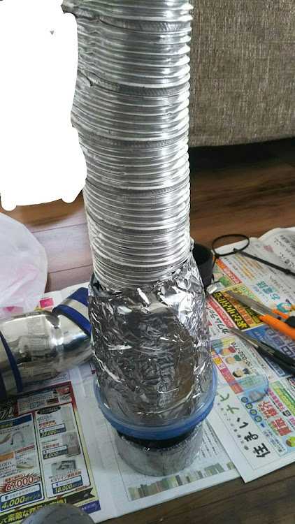 カローラフィールダーのDIY・パワフィルカバー・100均ってやっぱりすごい・メリークリスマスに関するカスタム事例の投稿画像2枚目