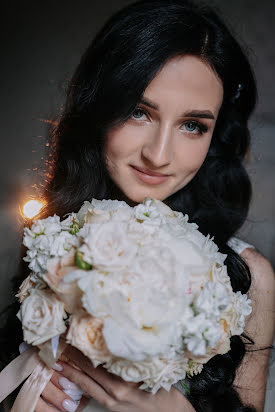 Fotógrafo de casamento Dari Garey (darygrasis). Foto de 17 de junho 2020