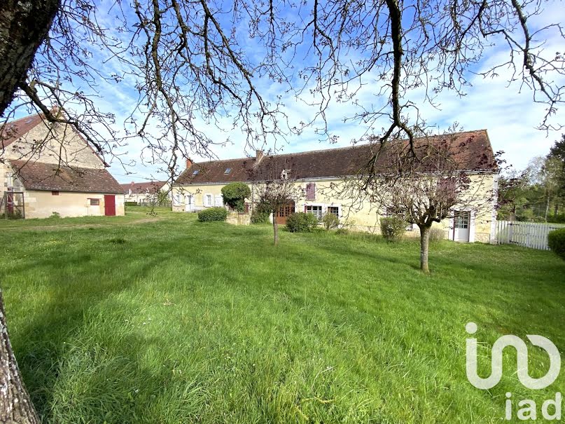 Vente maison 5 pièces 160 m² à Saint-Hippolyte (37600), 210 000 €