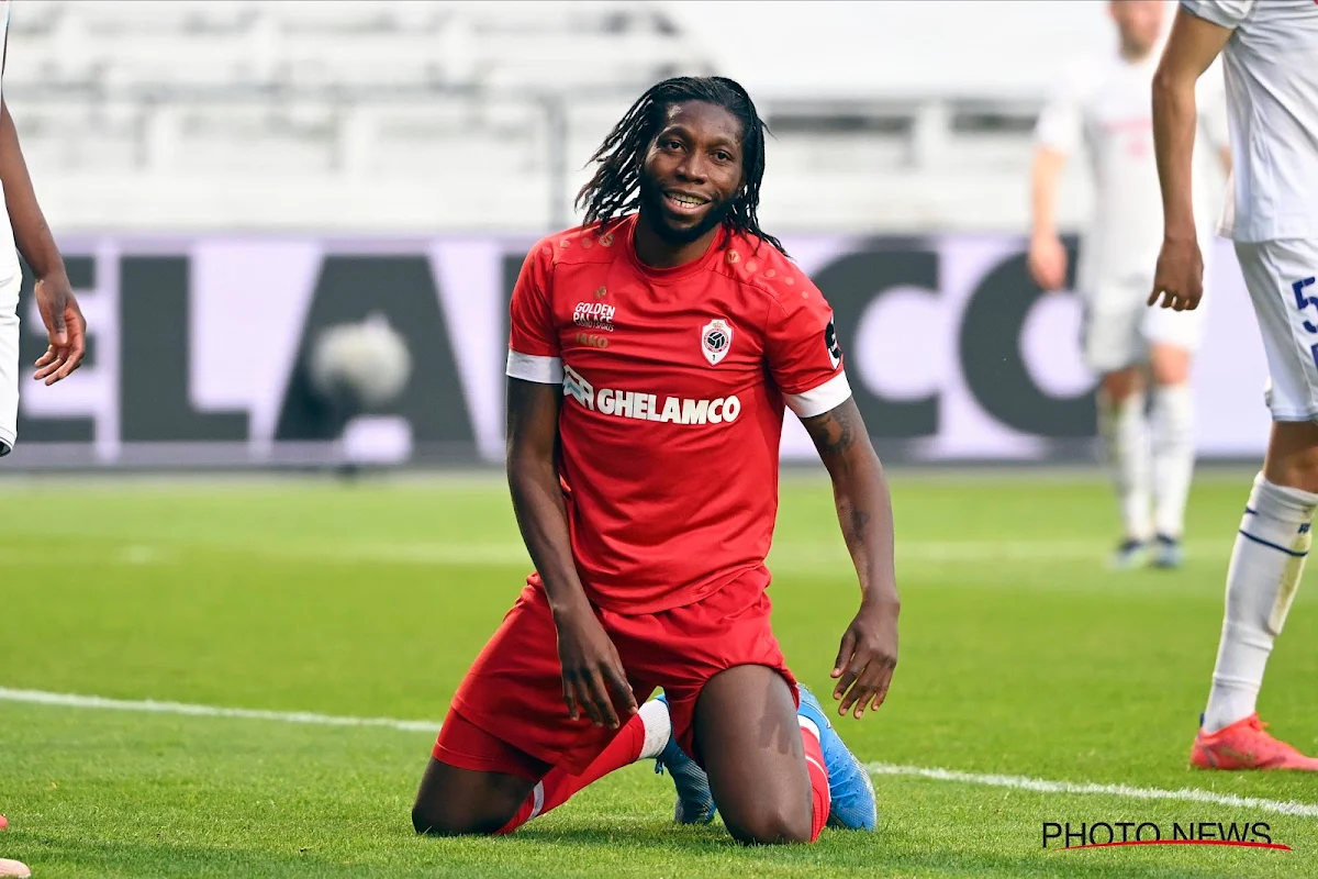 José Jeunechamps évoque la rumeur Mbokani : "On sortirait du cadre que l'on s'est fixé"