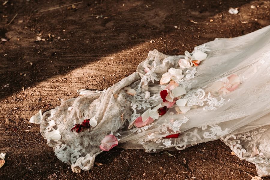 Wedding photographer Vivien Ujházi (ujhazivivien). Photo of 6 February 2023