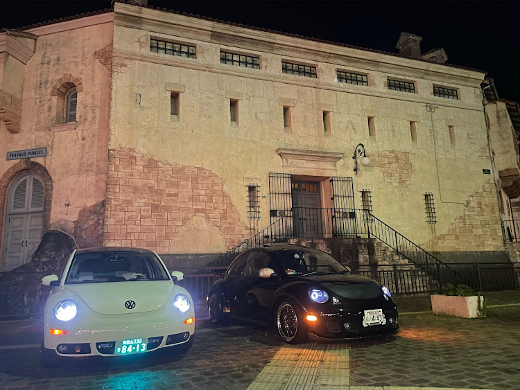 ニュービートルの夜の撮影会・マリーナシティ・映えスポットで撮影・夜のマリーナシティで撮影会・海沿いは涼しいに関するカスタム事例の投稿画像5枚目