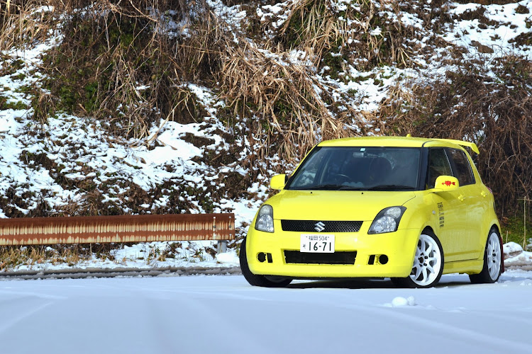 スイフトスポーツの雪とコラボ・スイフトスーパー1600になりたい・トミカ・CTのみなさんに感謝・被災した地域の１日も早い復興を願ってます🙏に関するカスタム事例の投稿画像1枚目