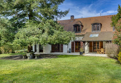 Maison avec piscine et terrasse 7