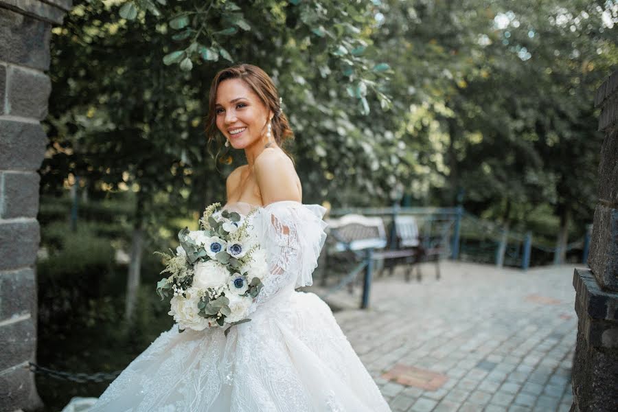 Wedding photographer Katya Zavyalova (rina). Photo of 3 August 2020