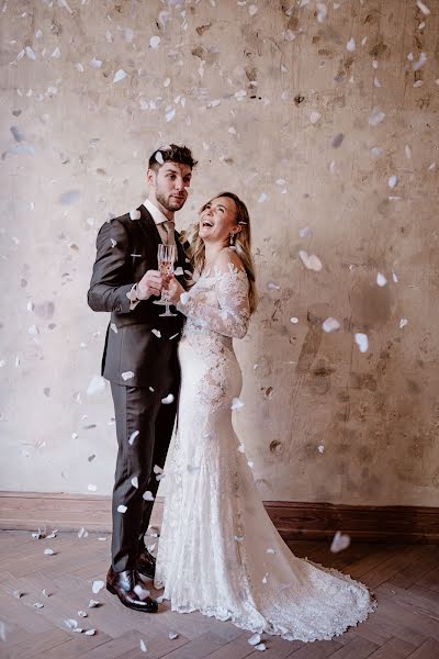 Kāzu fotogrāfs Wedding Novelle (weddingnovelle). Fotogrāfija: 26. marts 2020