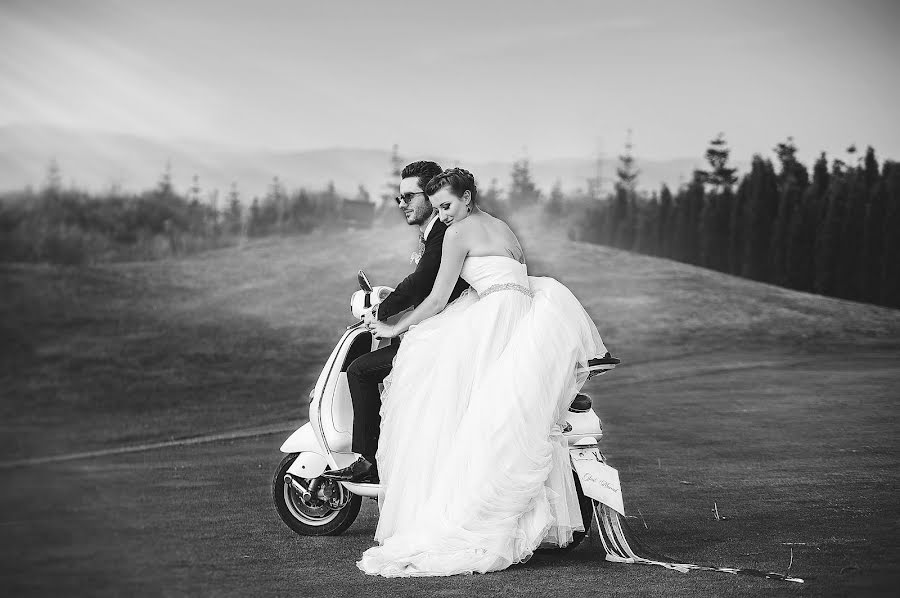 Wedding photographer Simon Varterian (svstudio). Photo of 27 March 2016