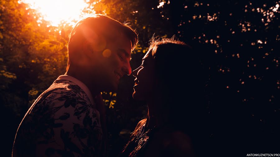 Fotógrafo de casamento Anton Kuznecov (photocafe). Foto de 27 de dezembro 2018