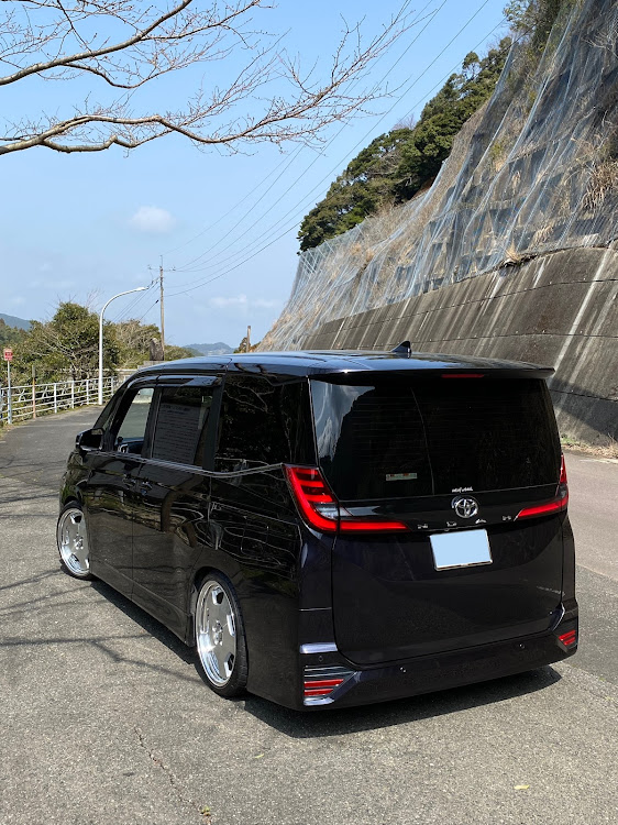 ノアのドライブ・WORK・車高調整・workwheels・長崎に関するカスタム事例の投稿画像1枚目