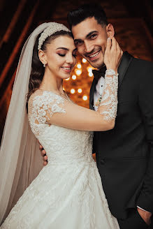 Fotograf ślubny Emre Güveri (dogawedding). Zdjęcie z 1 października 2021