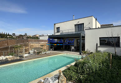 Villa avec piscine 1