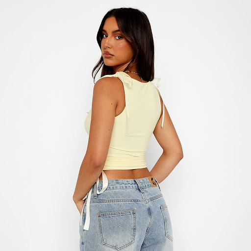 Title 6, Navel solid color ribbon drawstring top, a styl...