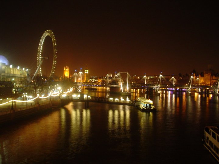 LONDRA SU TAMIGI di ANARKOS