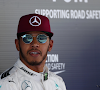 Relletje in F1 in de maak? Lewis Hamilton toont middelvinger aan collega