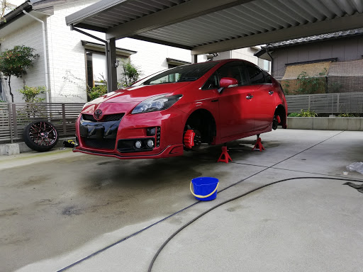 プリウス Zvw30の愛車紹介 サイドステップ取り外し 足周り点検に関するカスタム メンテナンスの投稿画像 車のカスタム情報はcartune