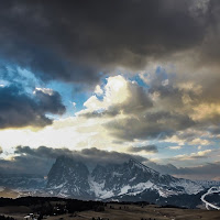 alba sul Sassolungo di 