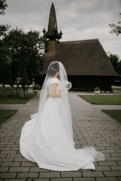 Fotografo di matrimoni Vladut Tiut (tvphoto). Foto del 17 giugno 2022