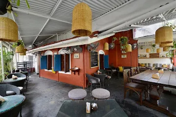 the-bagel-shop-best-places-to-explore-in-mumbai-mumbai-darshan_image