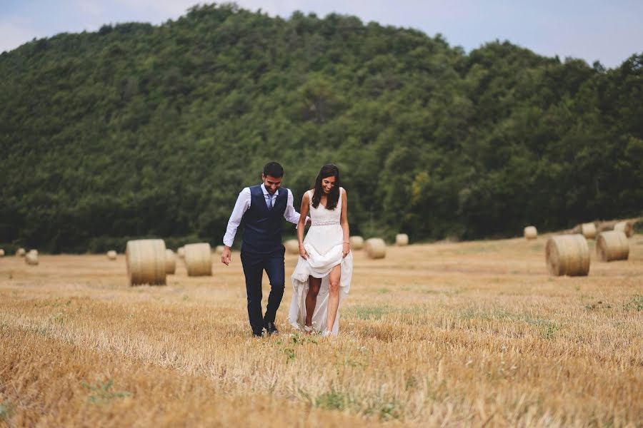 Fotografo di matrimoni Victor Diaz (victordiaz). Foto del 23 maggio 2019