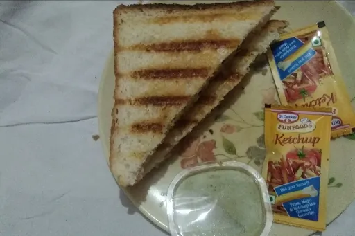 Bread [4 Pieces] With Amul Butter Sandwich