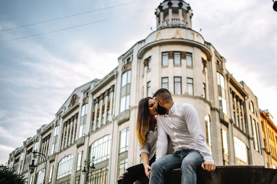 Wedding photographer Mikhail Martirosyan (martiroz). Photo of 16 October 2016