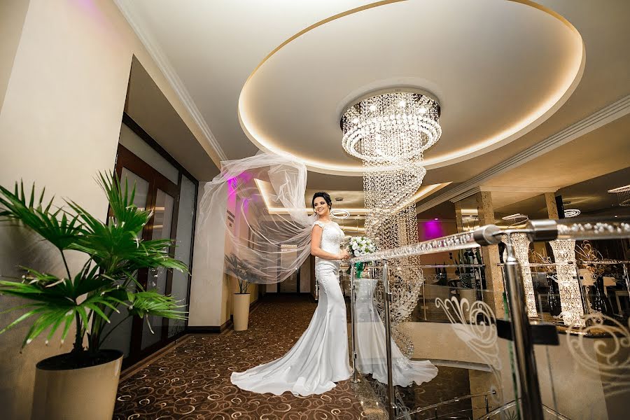 Nhiếp ảnh gia ảnh cưới Olga Manokhina (fotosens). Ảnh của 11 tháng 8 2019