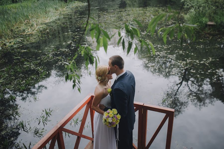 Fotógrafo de casamento Evgeniy Kolokolnikov (lildjon). Foto de 22 de setembro 2016