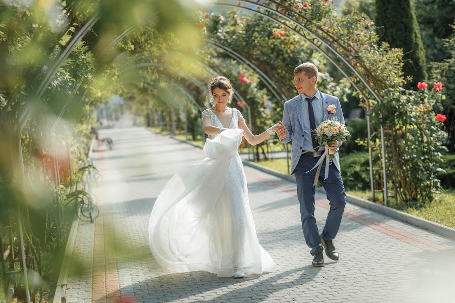 Wedding photographer Olga Ryazanceva (olga2606). Photo of 7 July 2020