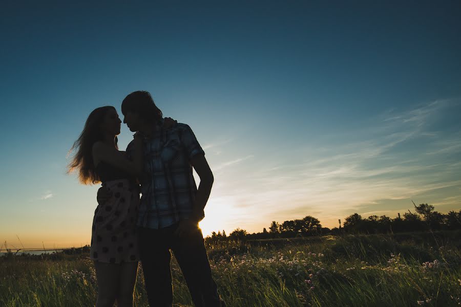 Wedding photographer Mikhail Burmistrov (burmistrov). Photo of 16 June 2014