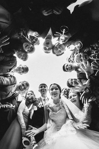 Wedding photographer Mikola Cimbalyuk (mikolacimbal). Photo of 23 November 2015