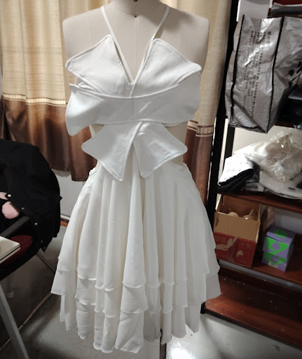 Title 12, Fashion White Halter Flowers Cake Dress Backles...