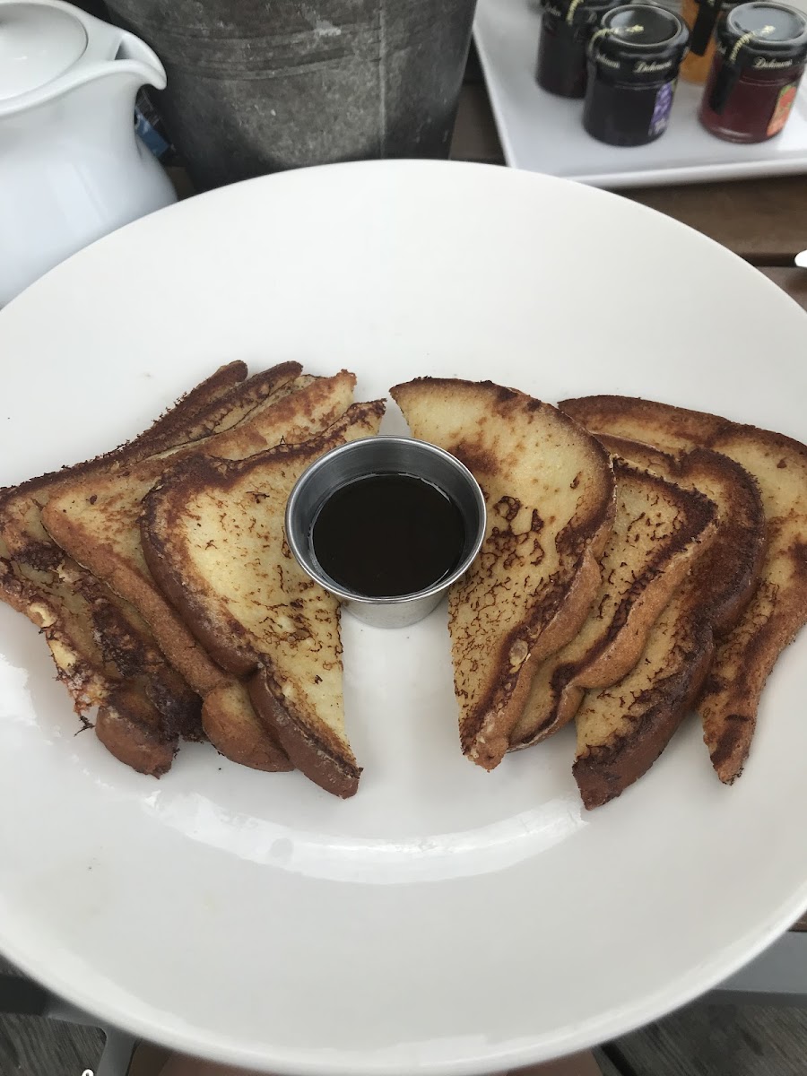 Best gluten free French toast and chef was wonderful came out and introduced me to the find me GF app!!! I will surely be using this app a lot !! Thank you !!!