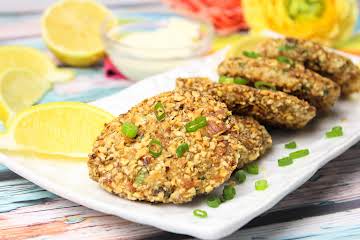 Jen's Eastern Shore Herbed Shrimp Cakes