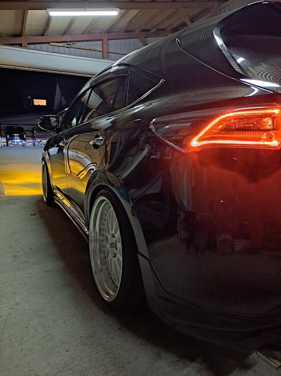 ハリアーのワークホイール・ホイール交換・車高調整・DIYに関するカスタム事例の投稿画像1枚目