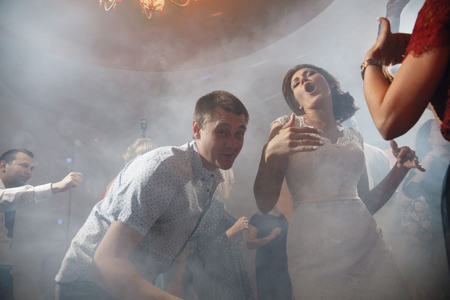 Esküvői fotós Ekaterina Tyumeneva (ekaterinamart). Készítés ideje: 2018 november 7.