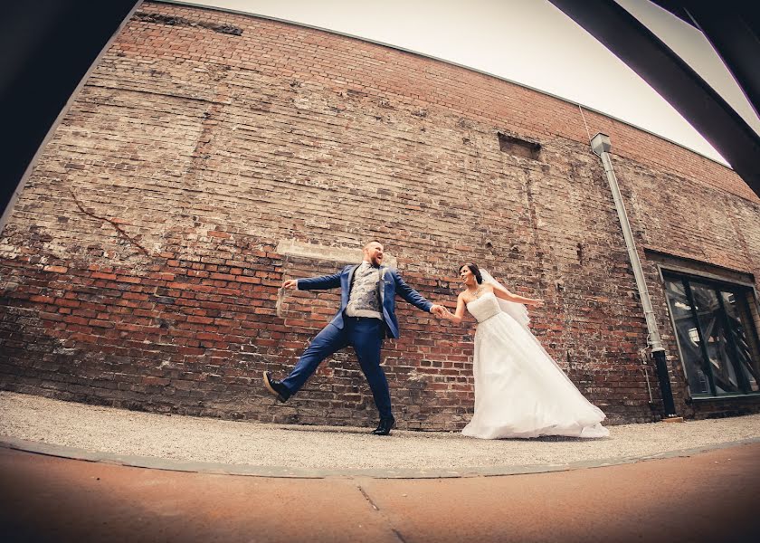 Jurufoto perkahwinan Siegfried Friesen (berivewedding). Foto pada 2 Julai 2020