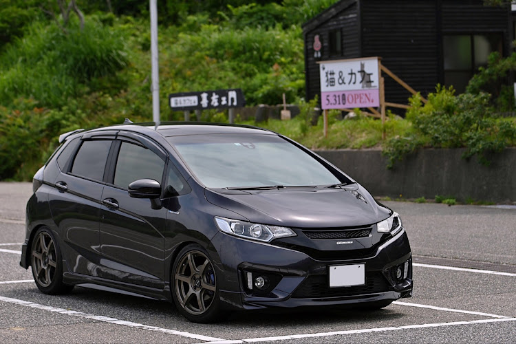 フィットのドライブ・シーサイドライン・田ノ浦・7-wood・レカロサイドサポートカバーに関するカスタム事例の投稿画像2枚目