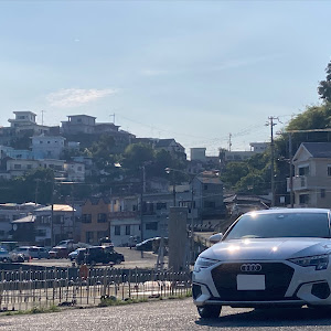 A3 セダン 30TFSI